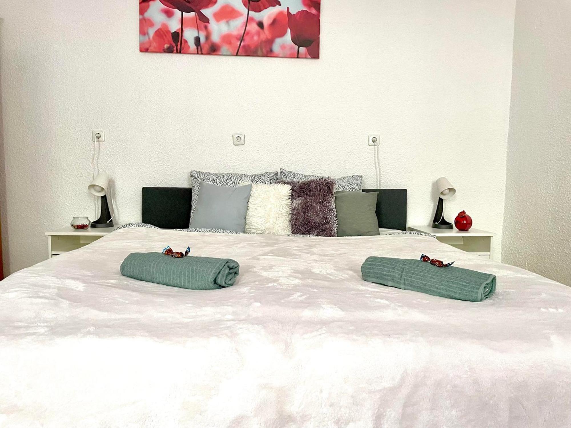 Very Warm Home With Big Bed Near New York Cafe Budapest Exterior foto